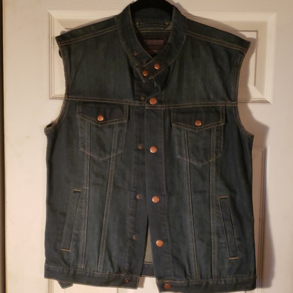 Men's denim vest